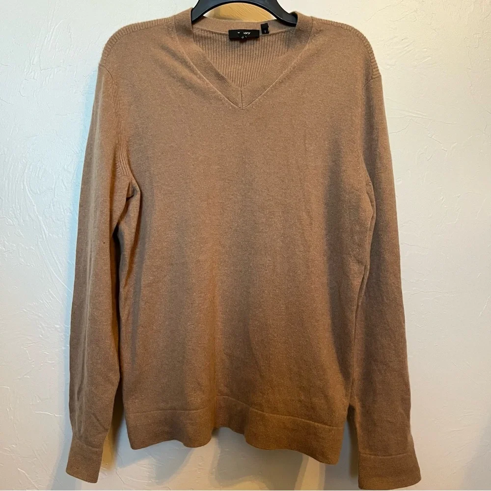 THEORY Mens Donners 100% Cashmere V-Neck Sweater in Camel Sz M Minimalist Luxury